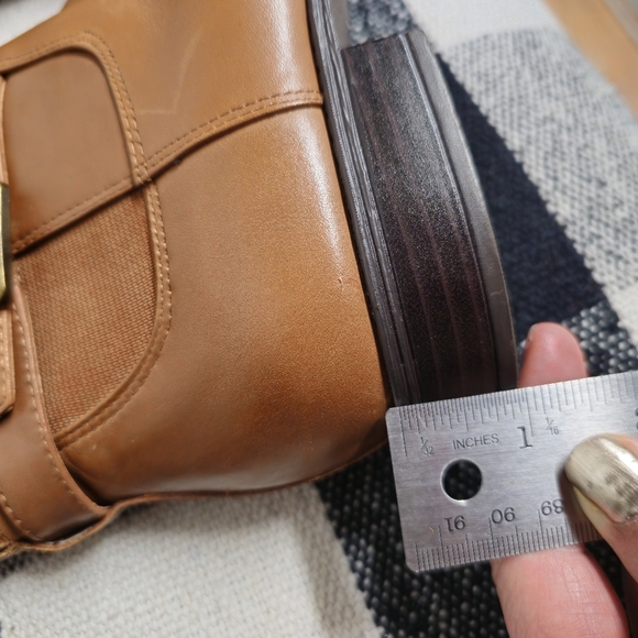 Isaac Mizrahi boots Size 7.5 Wide - Picture 3 of 13